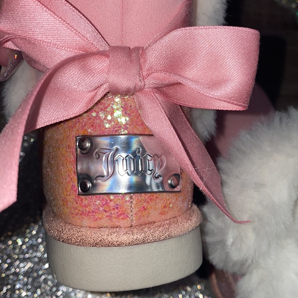 Boots - Picture 6 of 11